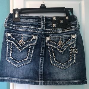 Miss Me Girls size 7 skirt. Missing button on tag